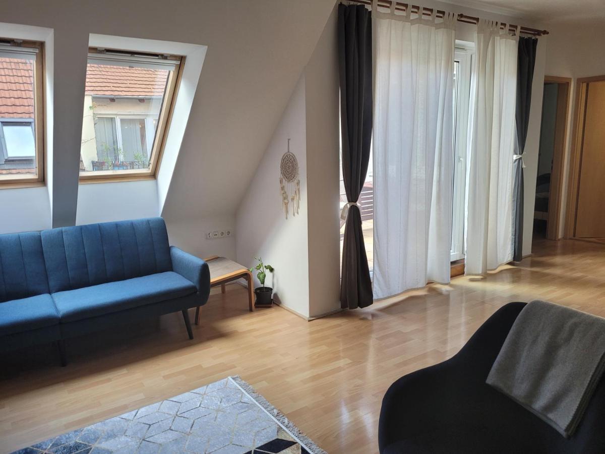 Hb Downtown Sunny Apartman Budapest Exterior photo